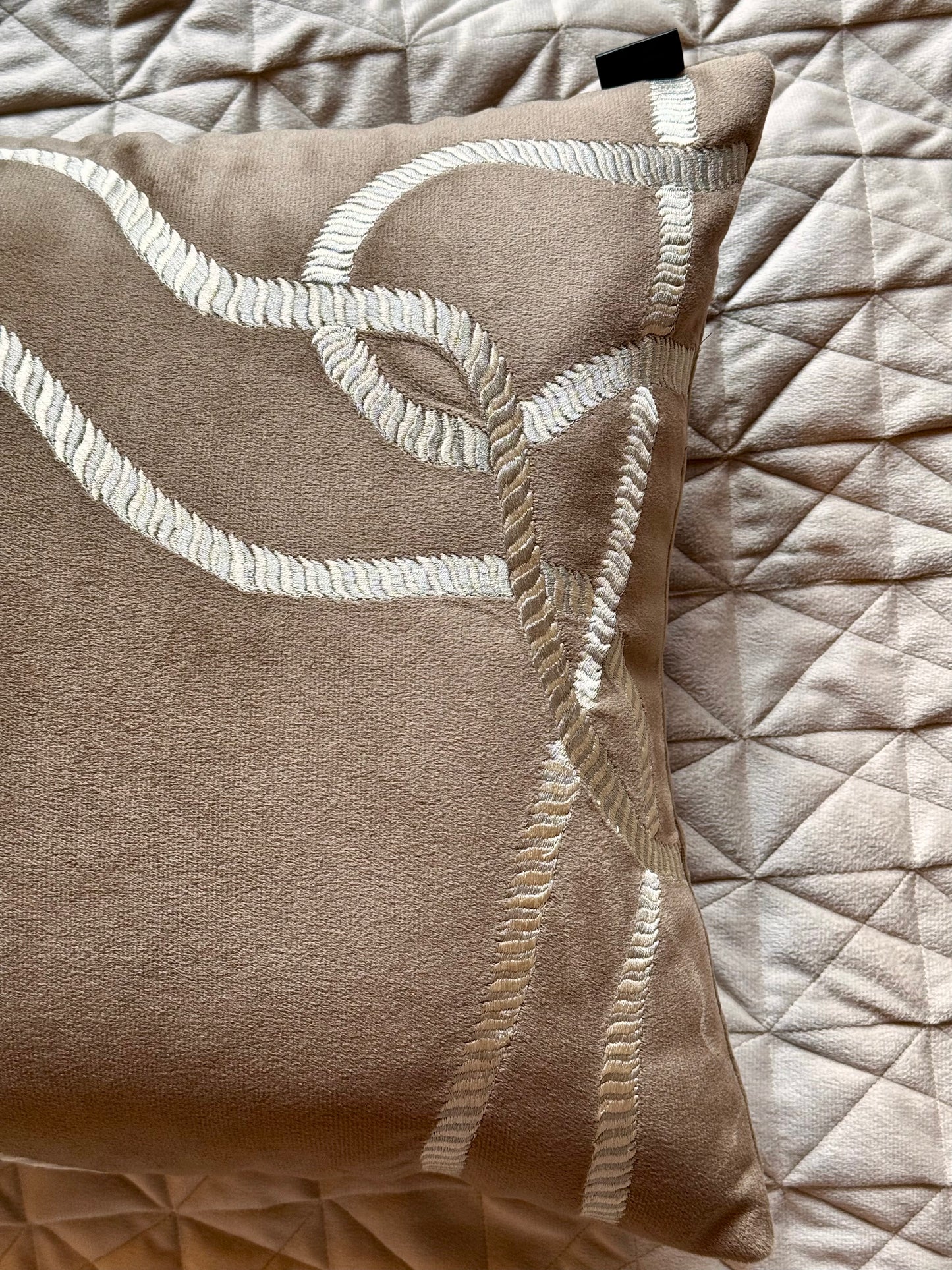 THE BROWN ROPE CUSHION COVER