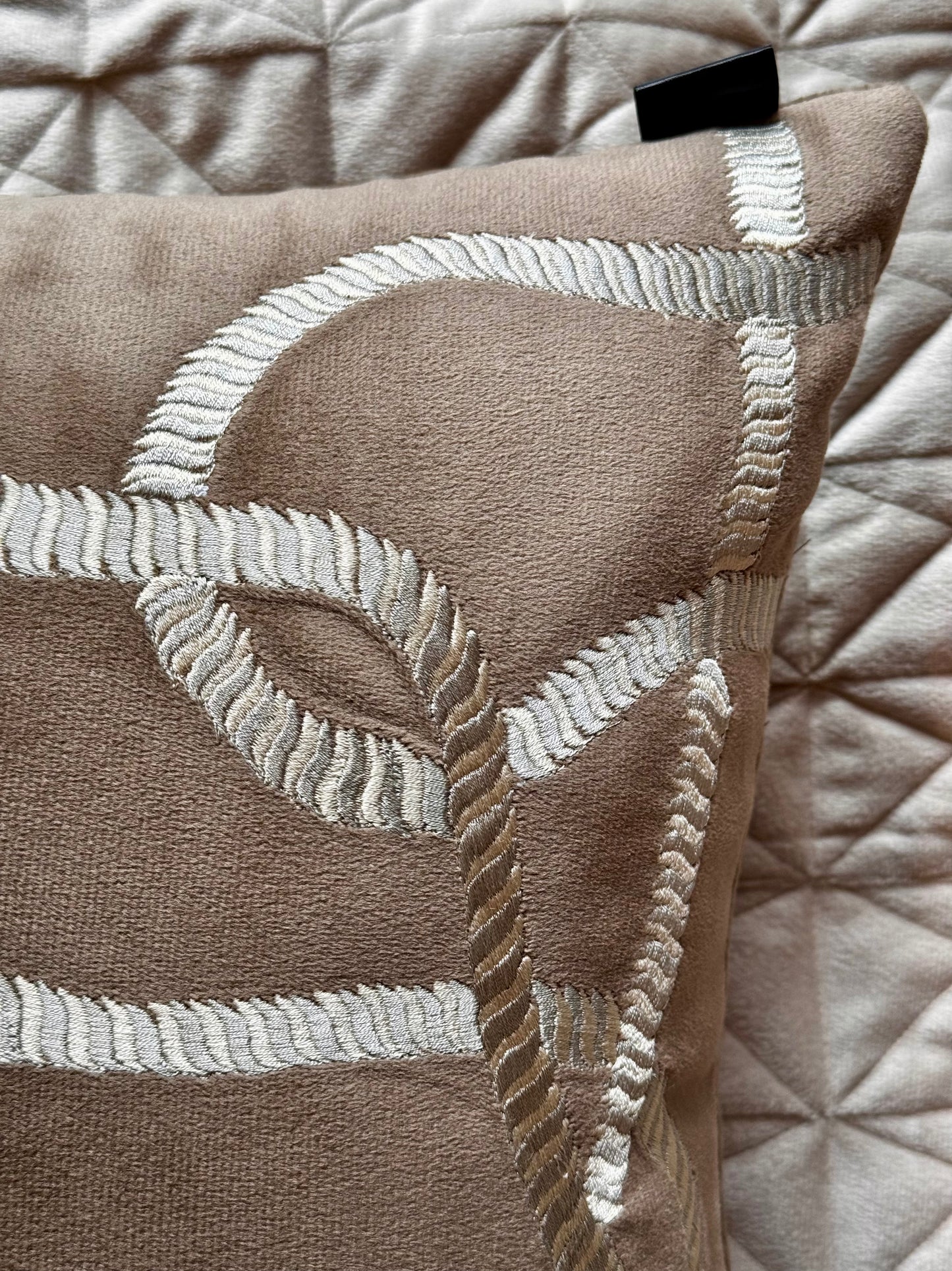 THE BROWN ROPE CUSHION COVER