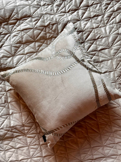 THE IVORY ROPE ACCENT CUSHION