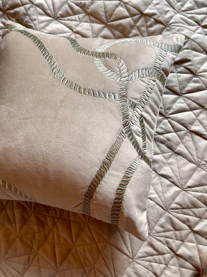 THE IVORY ROPE ACCENT CUSHION