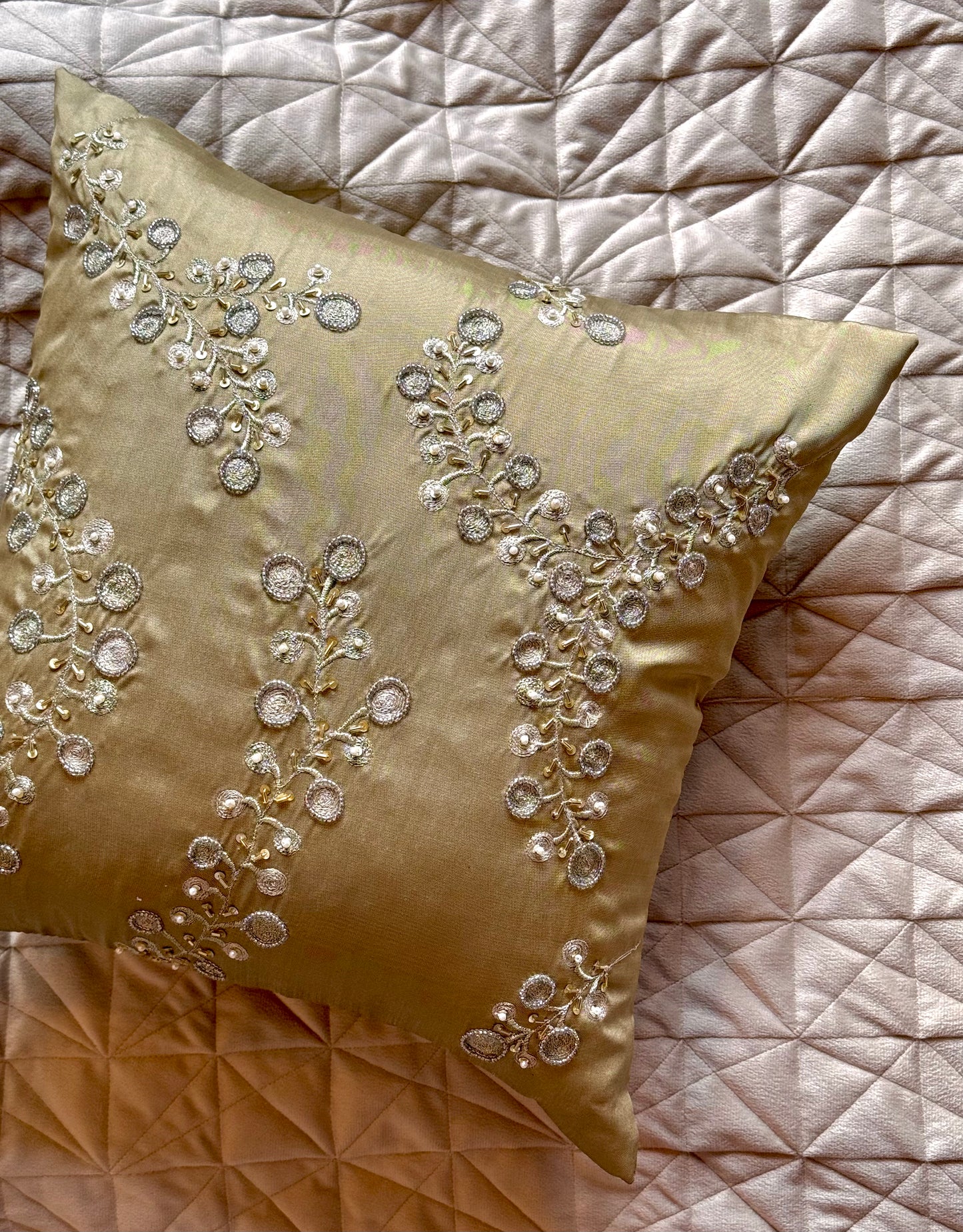 THE GOLD COSMOS ACCENT CUSHION (SET OF 2 COVERS)