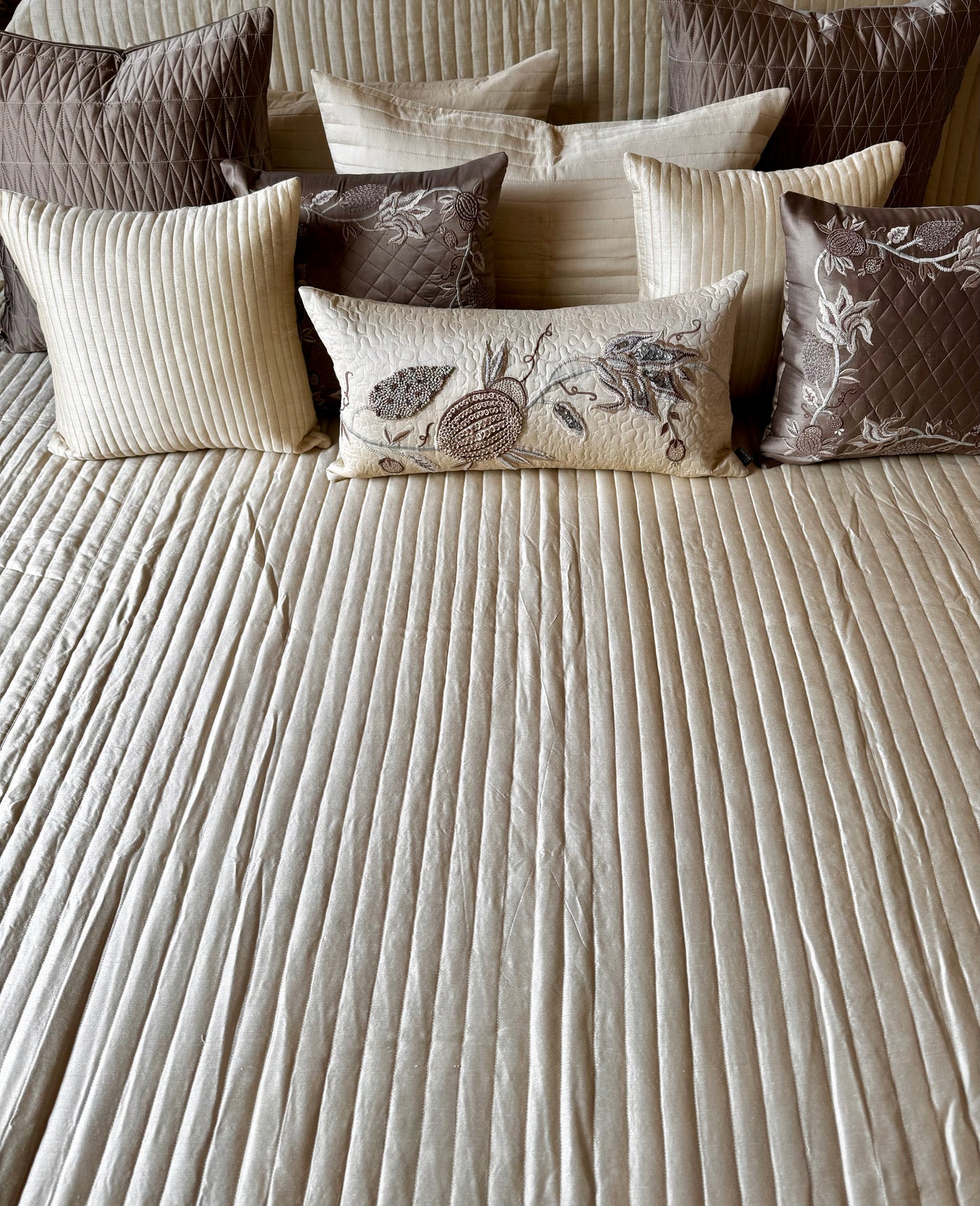 THE IVORY CITRUS BEDDING SET