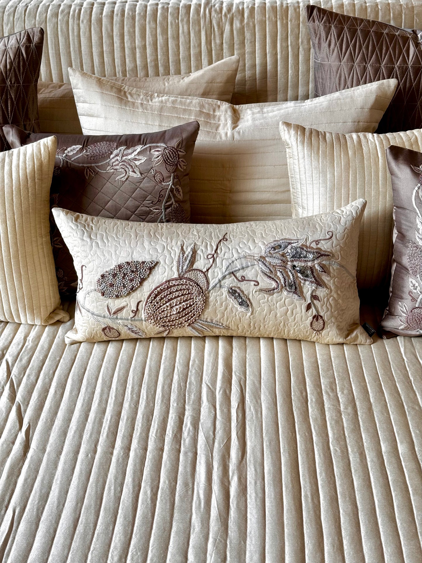 THE IVORY CITRUS BEDDING SET