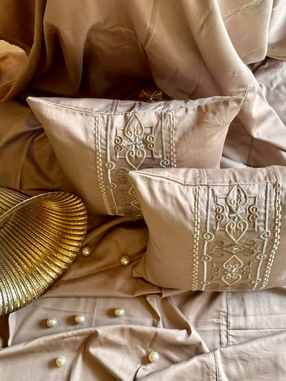 THE GOLD ELIAS BEDSHEET