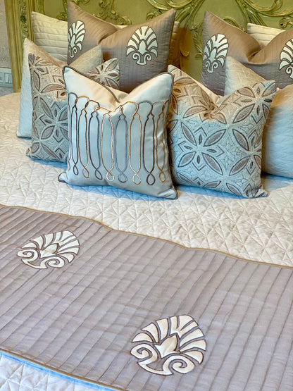 The Sandstone Bedding Set