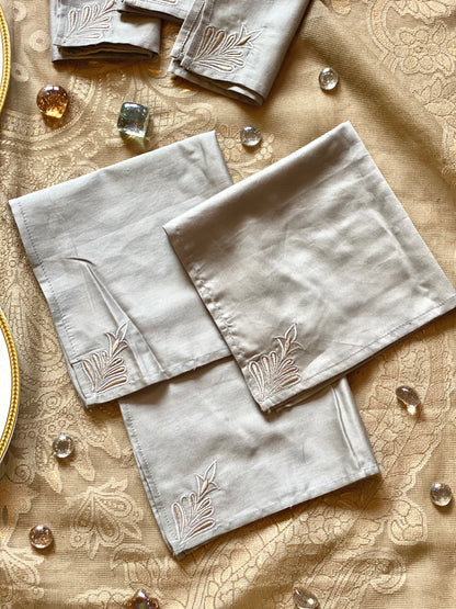 THE GREY MOTIF NAPKINS