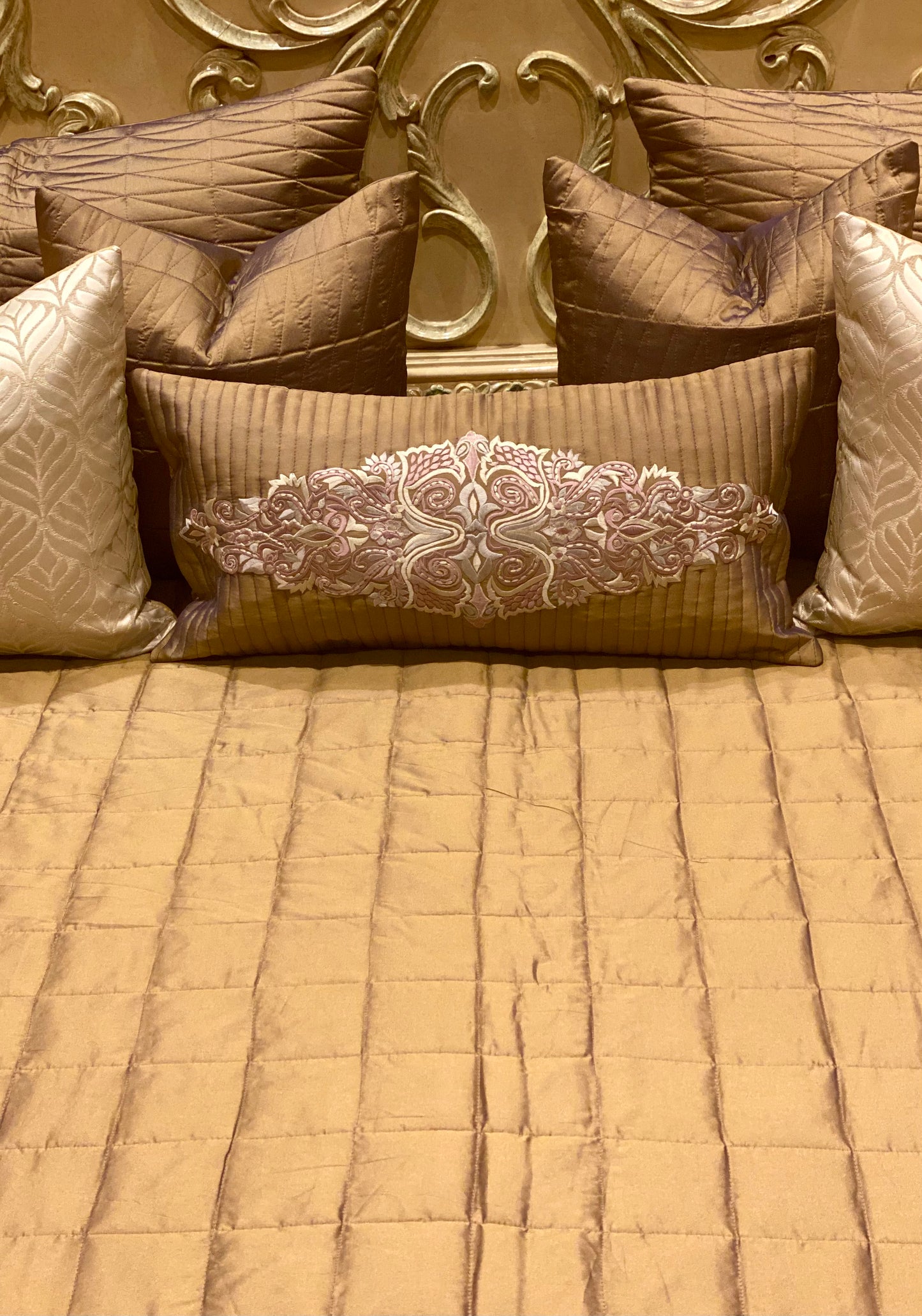 THE ASTRID BEDDING SET