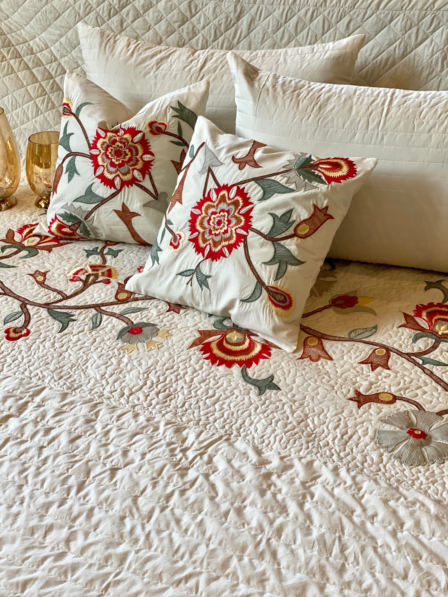 THE HIBISCUS PURE COTTON BEDDING SET