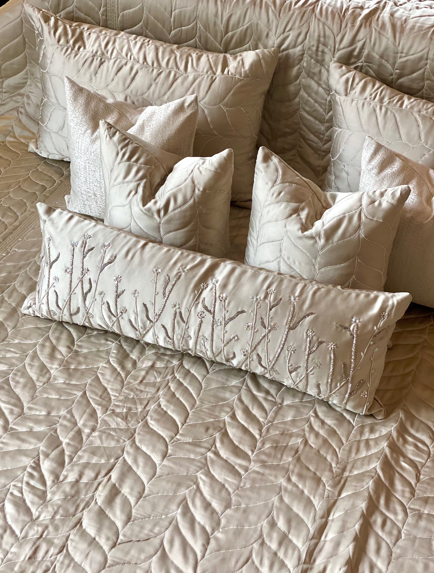 THE PINNACLE BEDDING SET