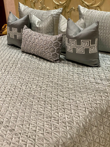 THE SILVER CHEQUER BEDDING SET