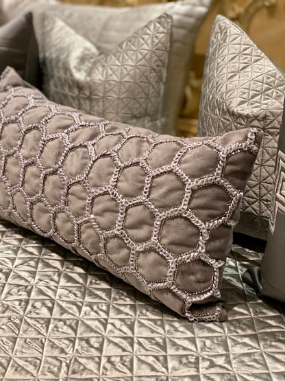 THE SILVER CHEQUER BEDDING SET