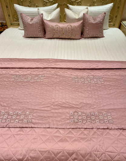 THE PINK GARNET BEDDING SET