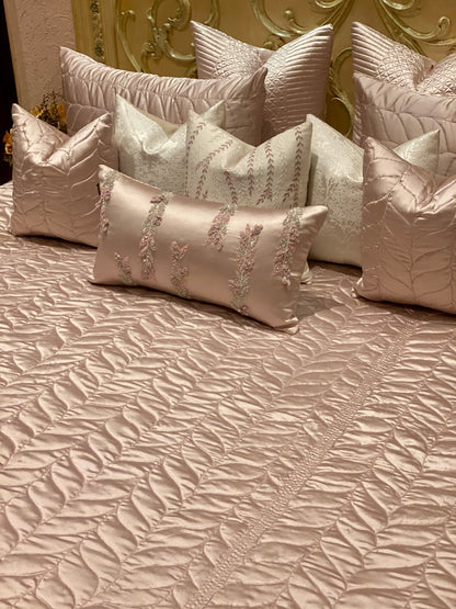 THE SPECTRA BEDDING SET