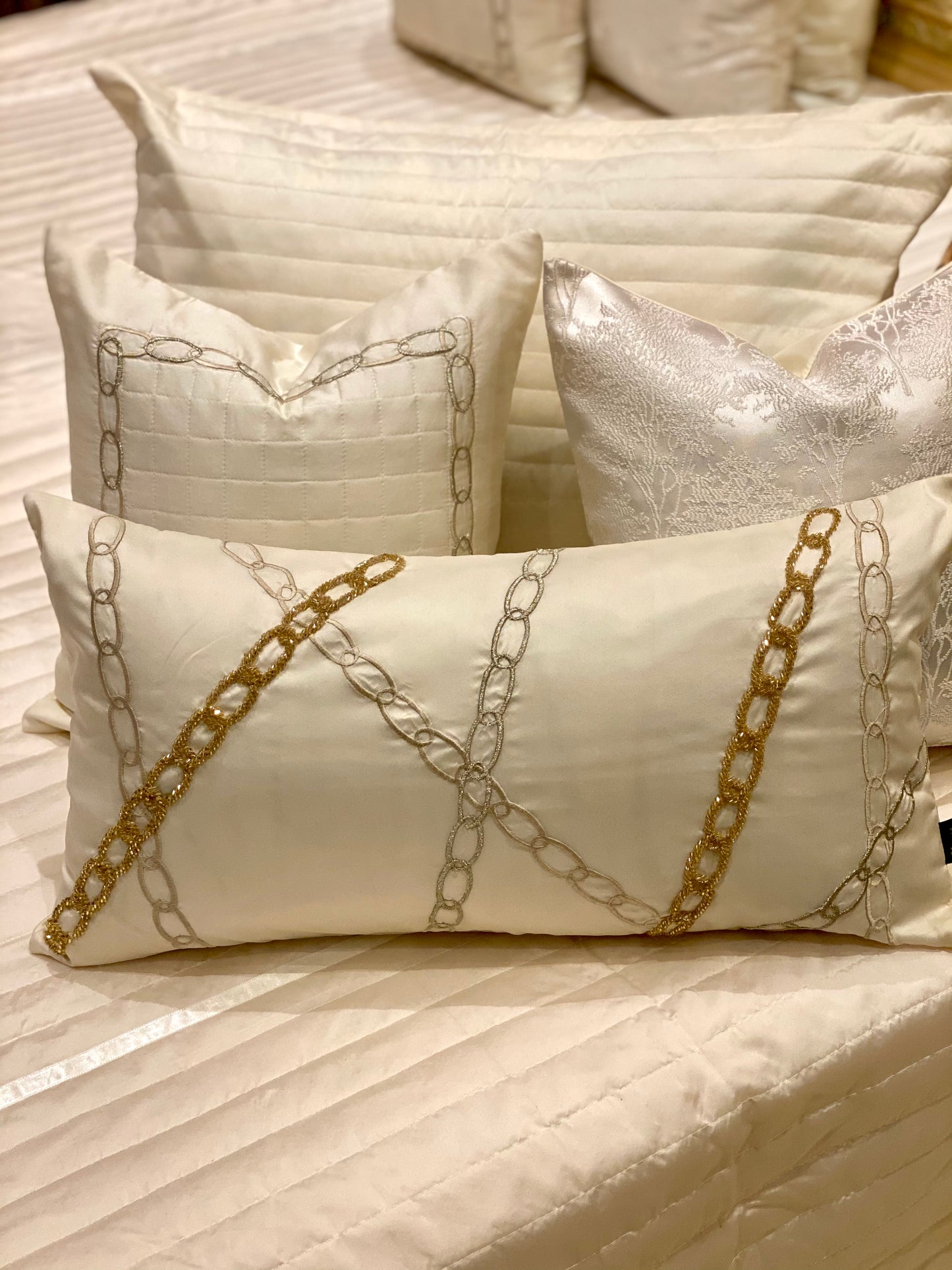 THE PEARL SEPHORA BEDDING SET