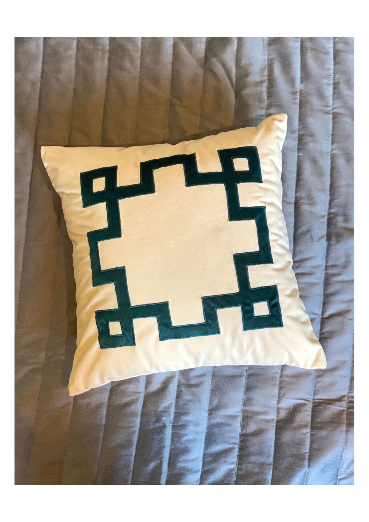 THE AVANT-GARDE CUSHION COVER