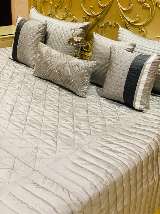 Silver flutter quilted bedding set