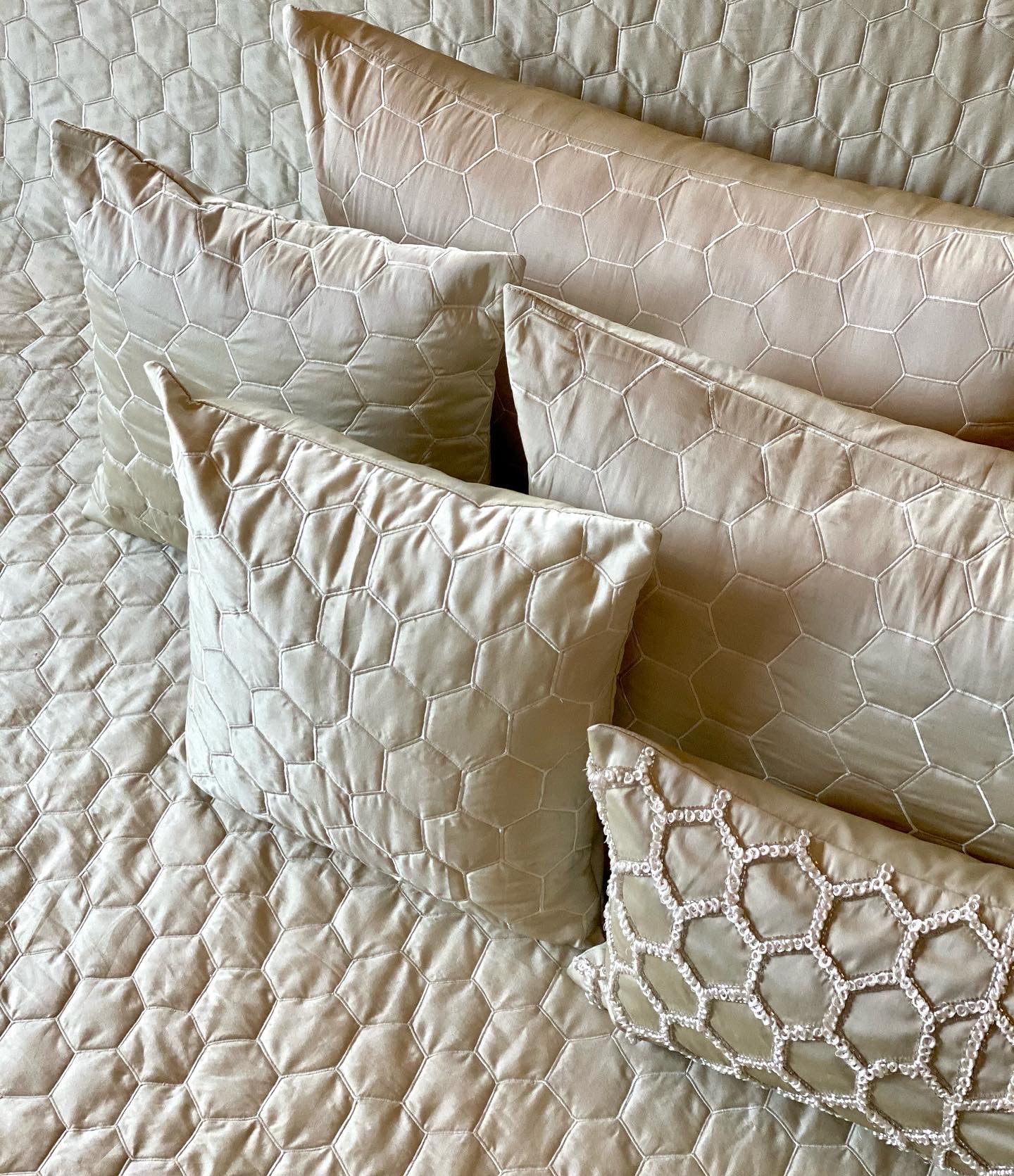 Ivory Honeycomb Quilted Bedding Set