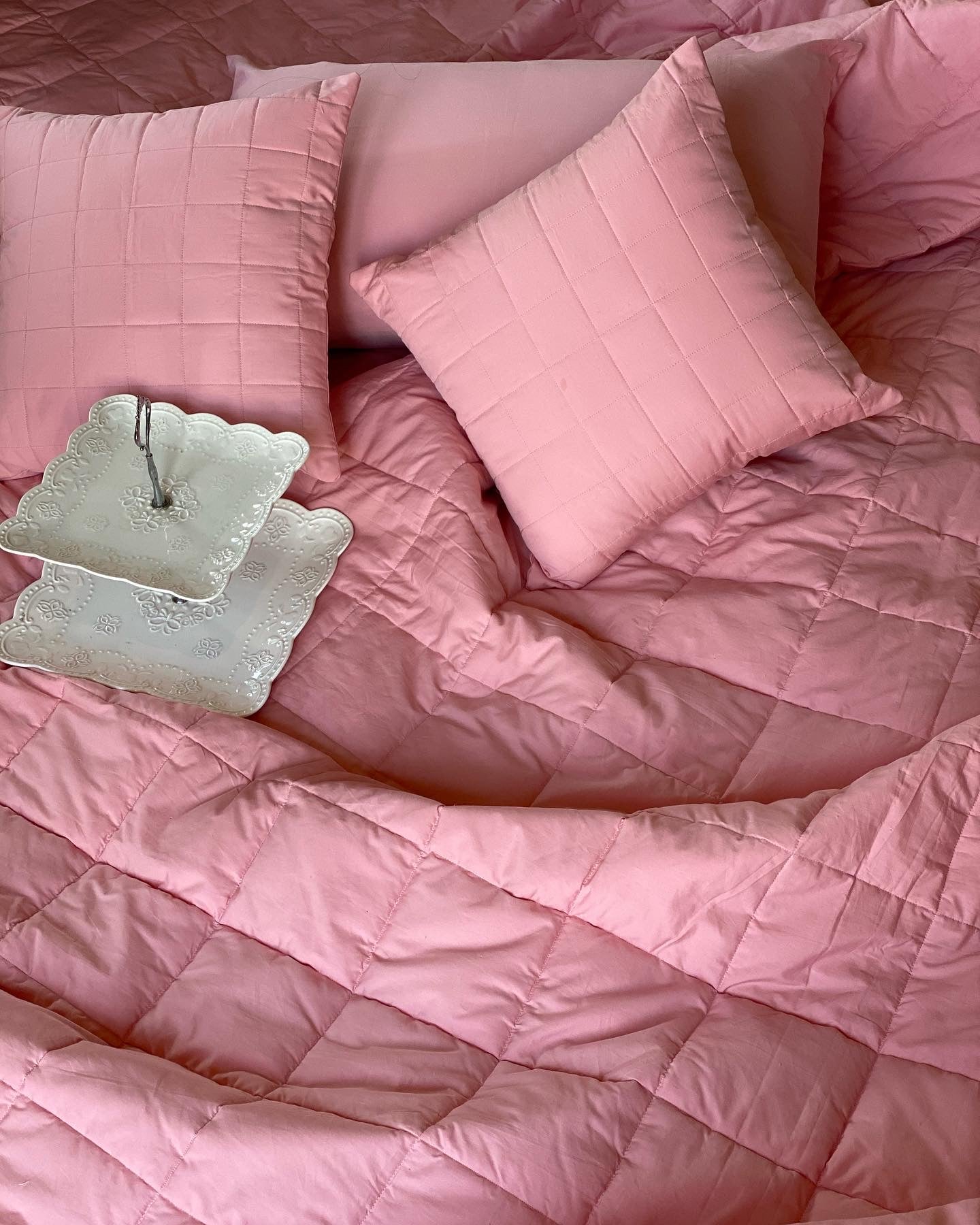 The Pink Blossom Check Quilt set