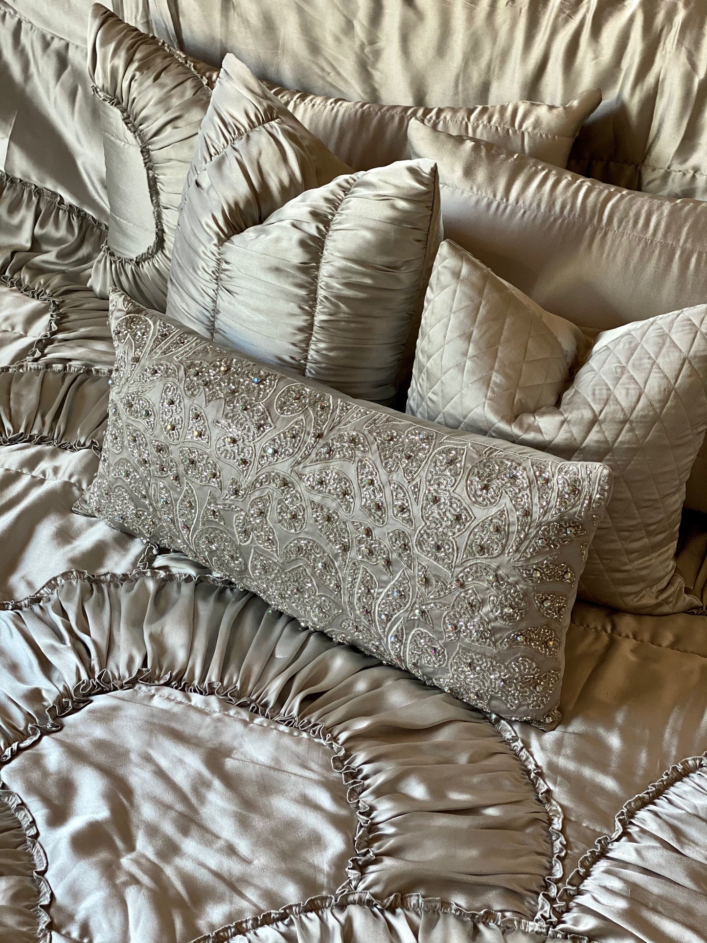 The Silver Frill Bedding Set