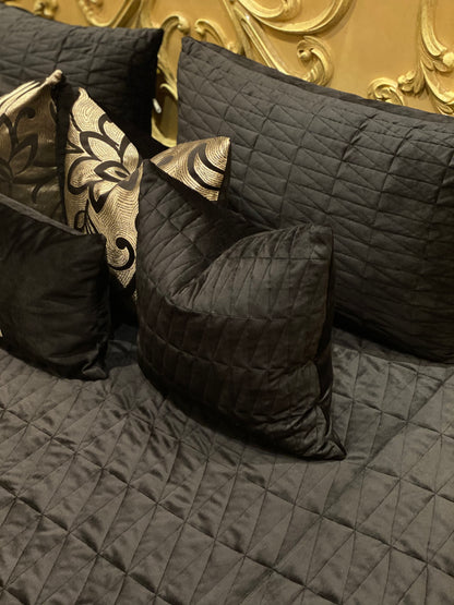 THE PRAGMA SUEDE BEDDING SET