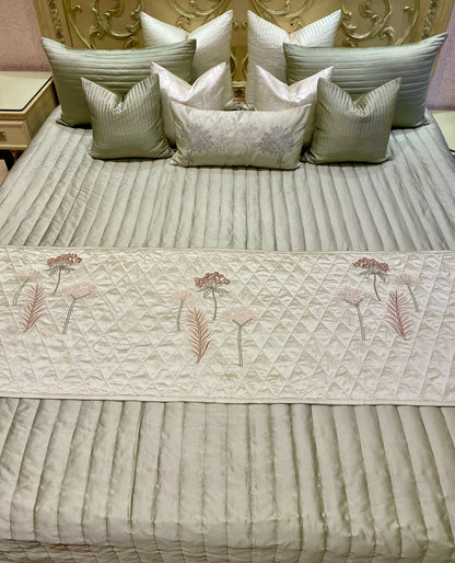 THE EARTY HUES BEDDING SET