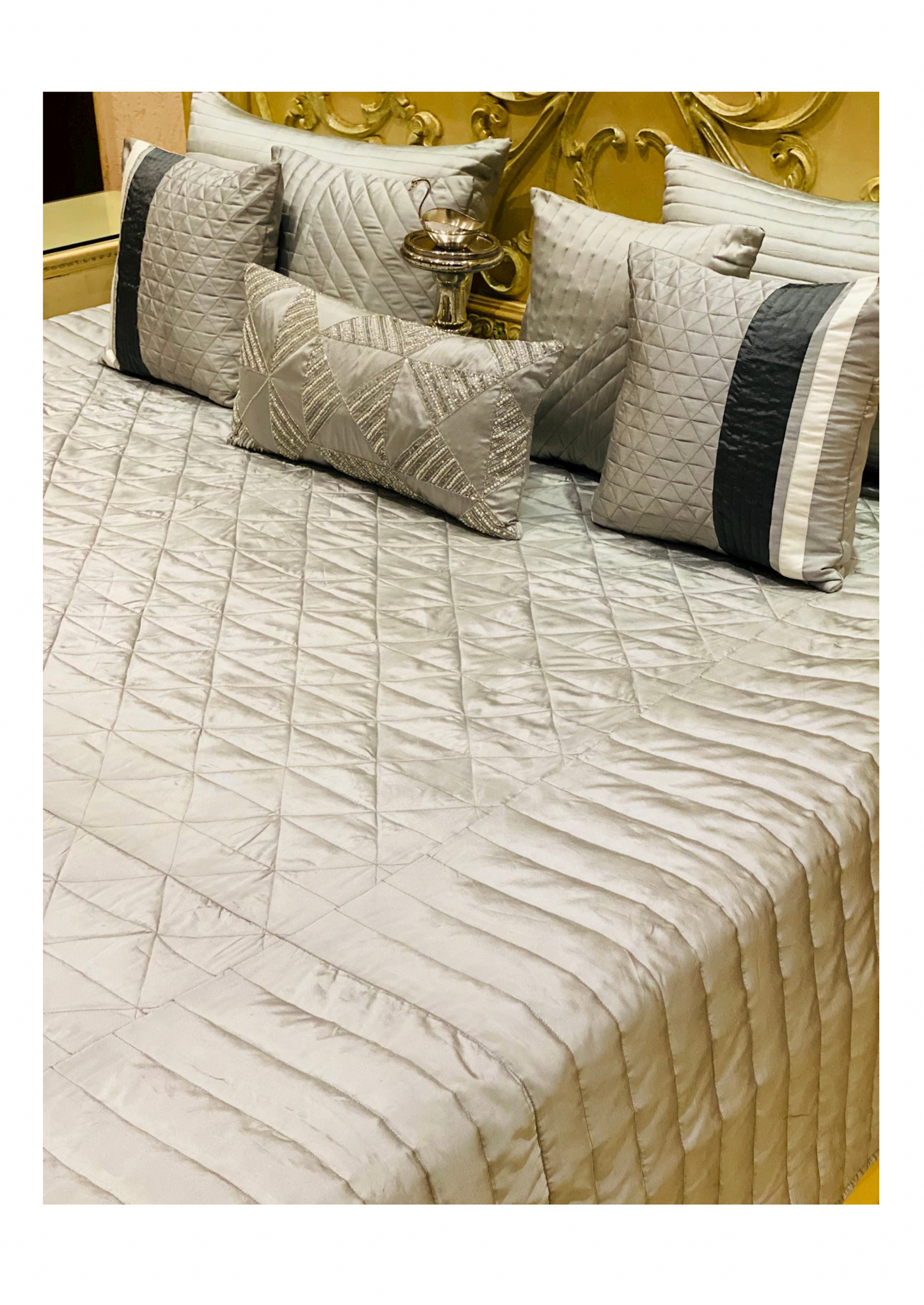 Silver flutter quilted bedding set