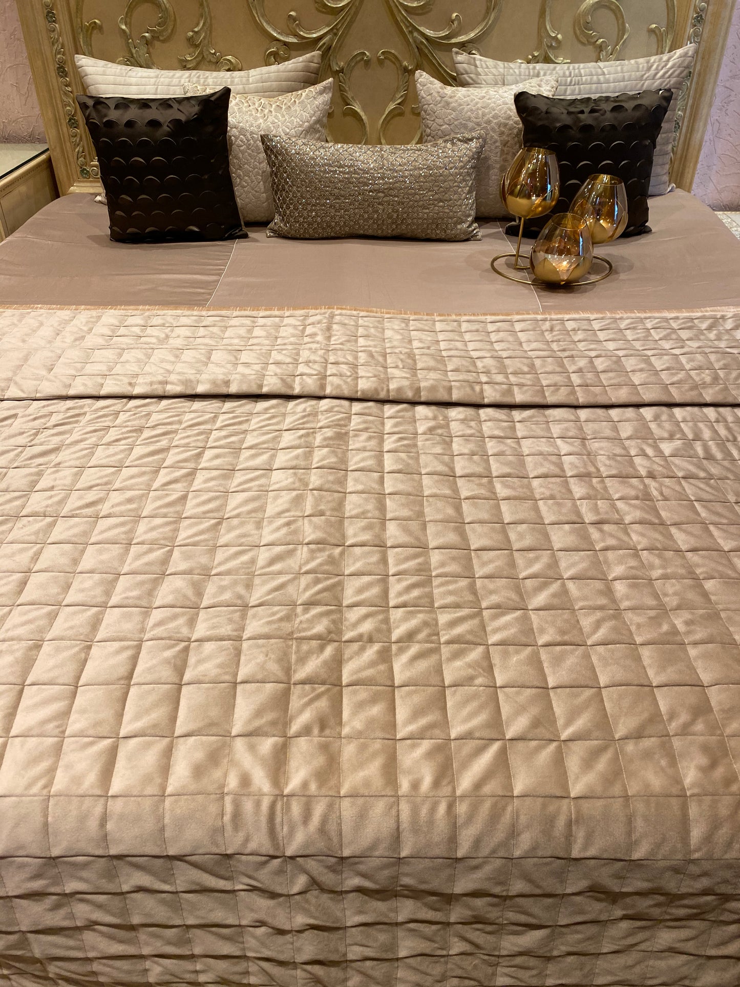 The Cappuccino Suede Quilt set