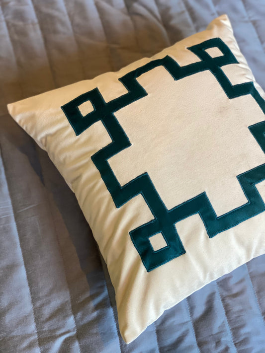 THE AVANT-GARDE CUSHION COVER