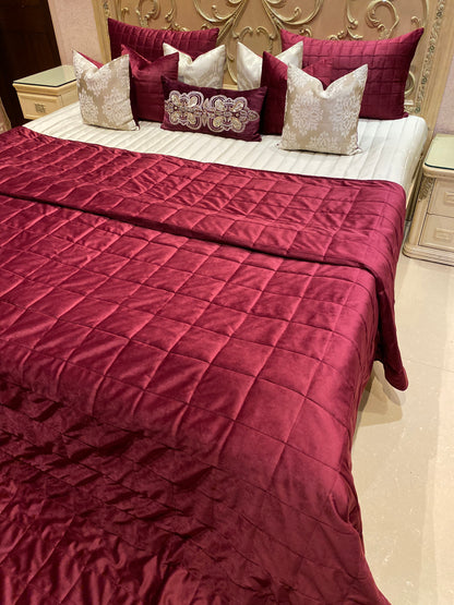 The Aurora Bedding Set