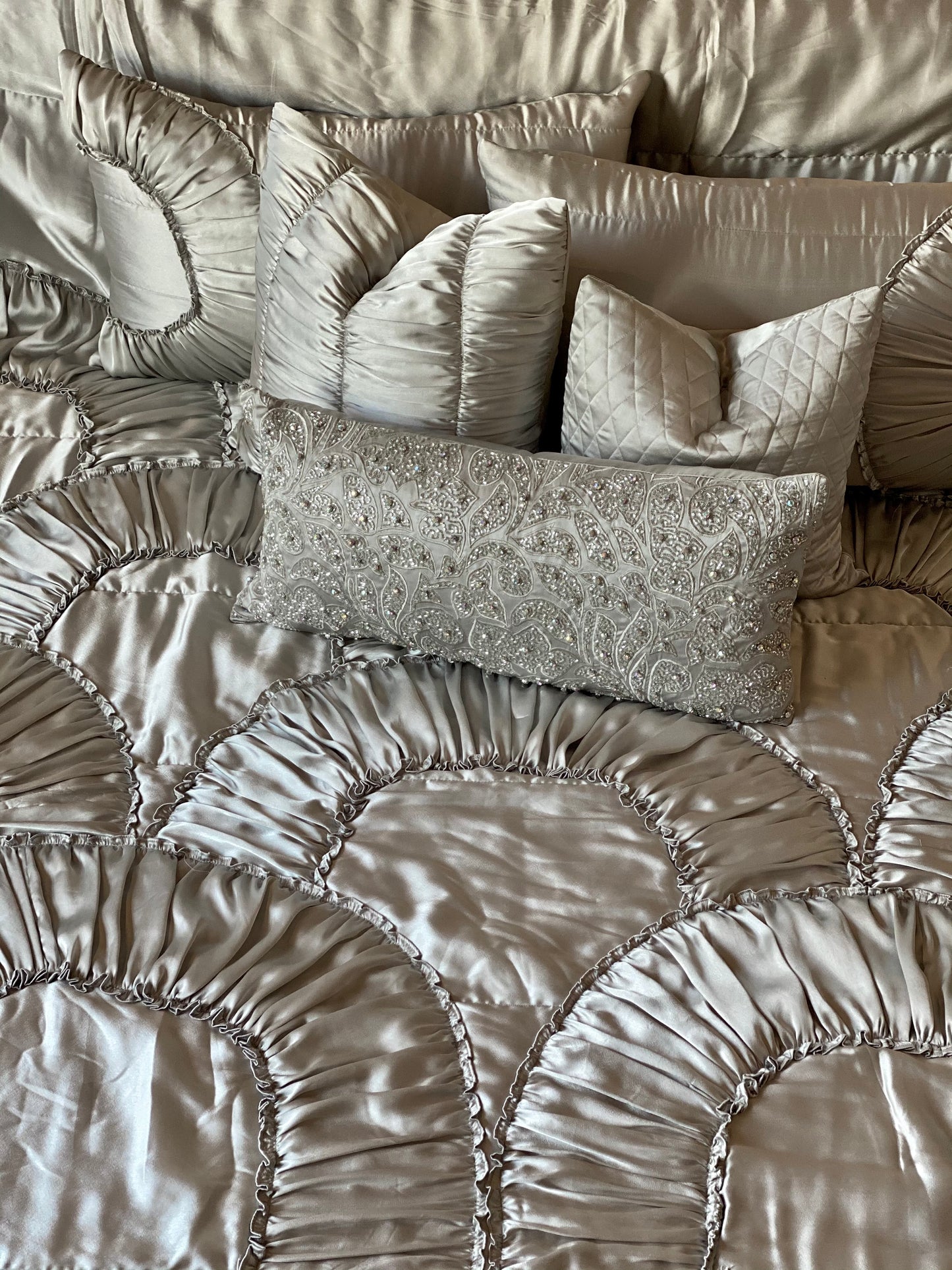 The Silver Frill Bedding Set