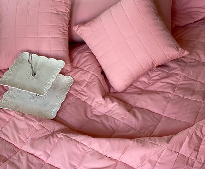 The Pink Blossom Check Quilt set